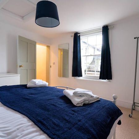 Villa Pass The Keys Stylish Grade II Listed House à Cheltenham Extérieur photo