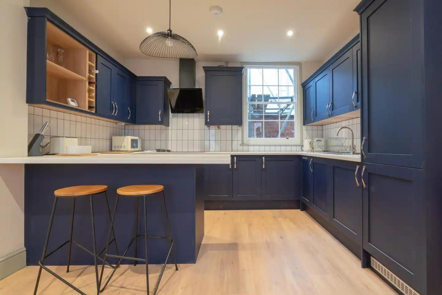 Villa Pass The Keys Stylish Grade II Listed House à Cheltenham Extérieur photo